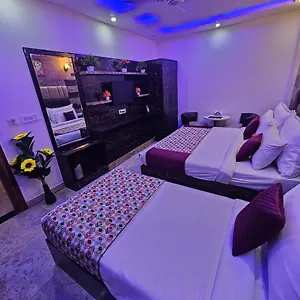 Tu Casa International Near Delhi Airport Hotel