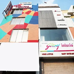 Capital O 23188 Glory New Delhi